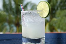 Three Winter Tropical Cocktails To Cool You Off In Cozumel